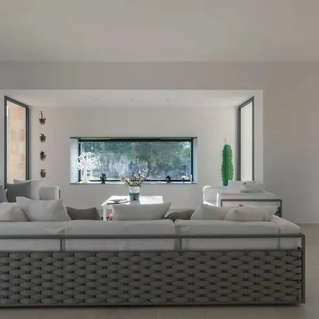 Badessa Raro Villas Collection Villa