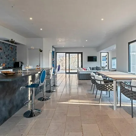 Badessa Raro Villas Collection *